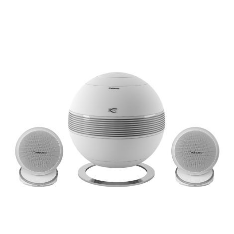 Cet ensemble Cabasse connecté Cabasse IO3 sur socle, est composé d'un caisson de basses connecté Cabasse Pearl Sub, et de la paire d'enceintes satellites Cabasse iO3.