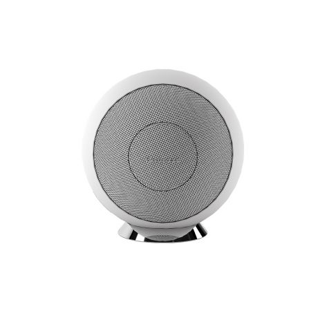 L'enceinte compacte Cabasse Riga2 est un modèle sphérique doté d'un haut-parleur coaxial de 17 cm de diamètre d'une puissance admissible de 150 W RMS et de 1000 W en crête.