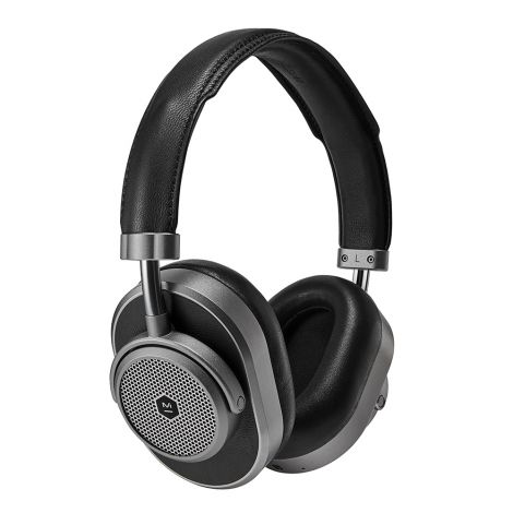 Le casque sans fil à réduction de bruit Master & Dynamic MW65 est le plus léger de la gamme et dispose de haut-parleurs personnalisés en béryllium de 40 mm et de la technologie Active Noise-Cancelling pour produire une expérience acoustique exceptionnelle