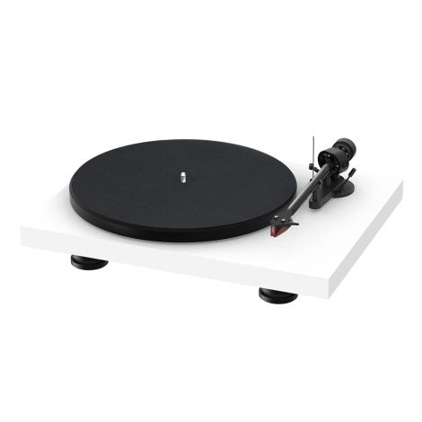 La platine vinyle Pro-Ject Debut Carbon Evo 2M Red est un nouveau modèle entièrement manuel à entraînement par courroie équipée de l'excellente cellule Ortofon 2M red. Un design très soigné et épuré.