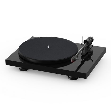 La platine vinyle Pro-Ject Debut Carbon Evo 2M Red est un nouveau modèle entièrement manuel à entraînement par courroie équipée de l'excellente cellule Ortofon 2M red. Un design très soigné et épuré.