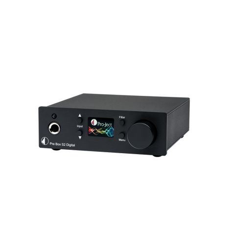 Le préamplificateur Pro-ject Pre Box S2 Digital est la version "numérique" du Pre Box S2 Analogue. En plus d'apporter connectique numérique complète et un double DAC Ess Sabre, ce préampli dispose d'une conception plus soignée (double mono), mais aussi d'