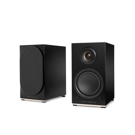 La paire d'enceinte connectée Triangle AIO TWIN est un véritable concentré de technologies et de savoir-faire TRIANGLE. Sa polyvalence et son design épuré font de ces enceintes un produit dans l’air du temps. Elle possède toutes les fonctionnalités et per