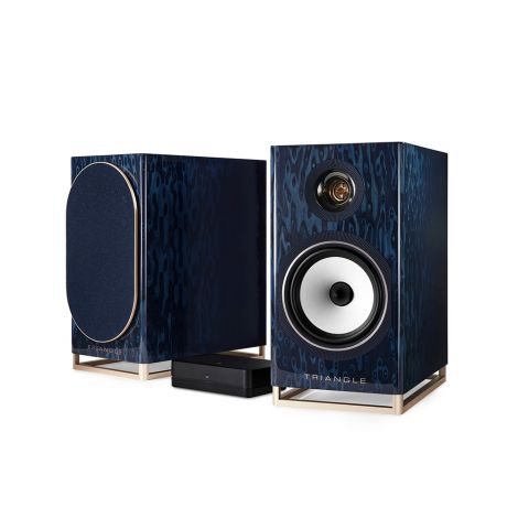 Avec des performances acoustiques récompensées et un design distingué, cette paire d'enceintes actives Triangle Capella 2 x 100 Watts diffuse vos sources audio sans fil grâce au stéréo HUB. Connecté à votre réseau domestique et doté de la technologie WISA