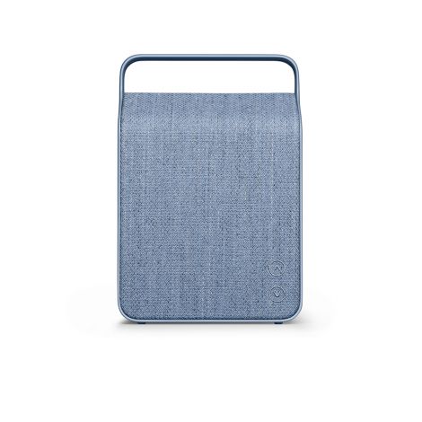 L'enceinte sans fil Vifa Oslo est deux fois moins compacte du modèle Coppenhagen dont elle reprend les codes esthétiques, la connectivité sans fil Bluetooth et la portabilité (batterie rechargeable).
